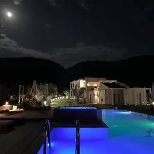Castella Apartment